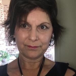 Meet your Posher, Loraine